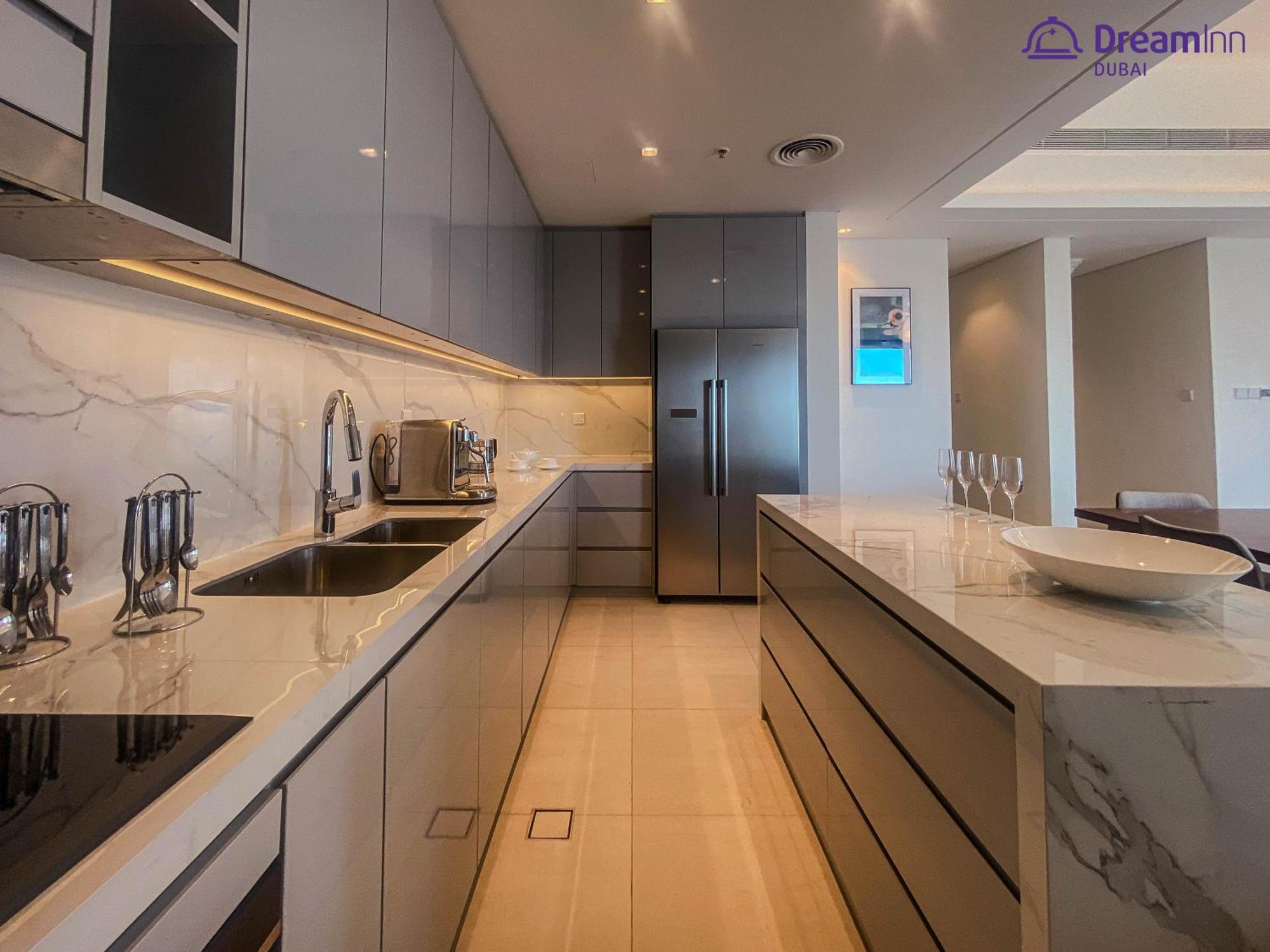 Apartment Dream - Address - Free Access